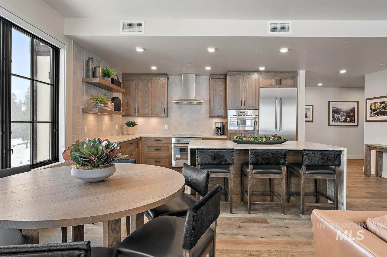 700 Village Drive - Photo 1