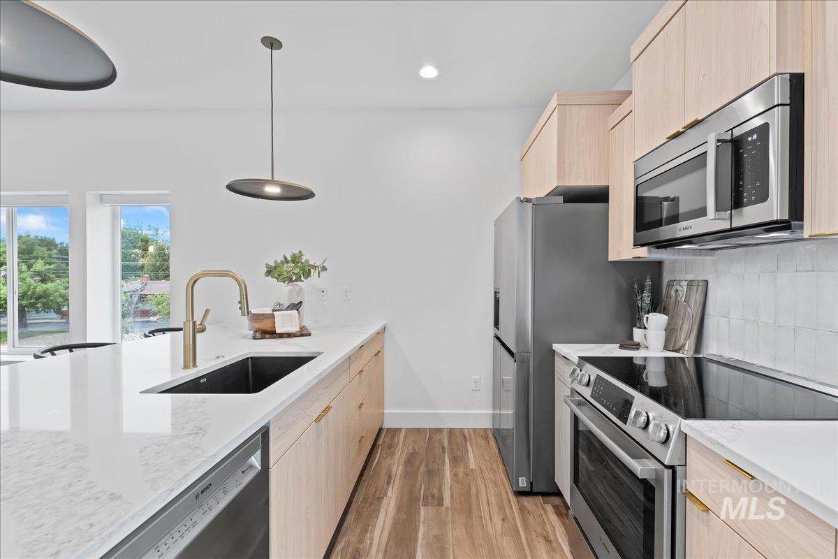 1011 Orchard St #101 - Photo 1