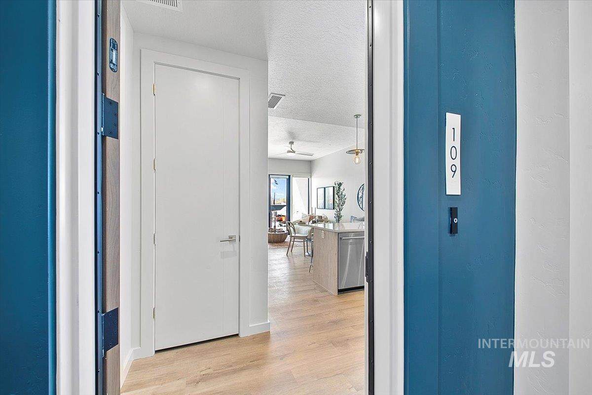 3928 Haystack St - Photo 1