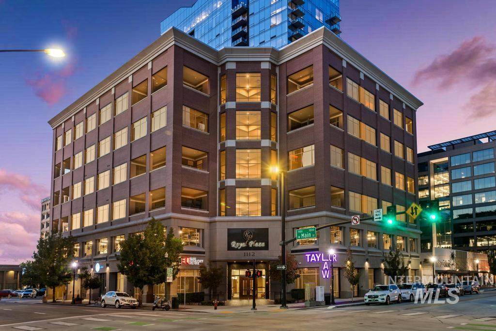 1112 W Main Street - Photo 1