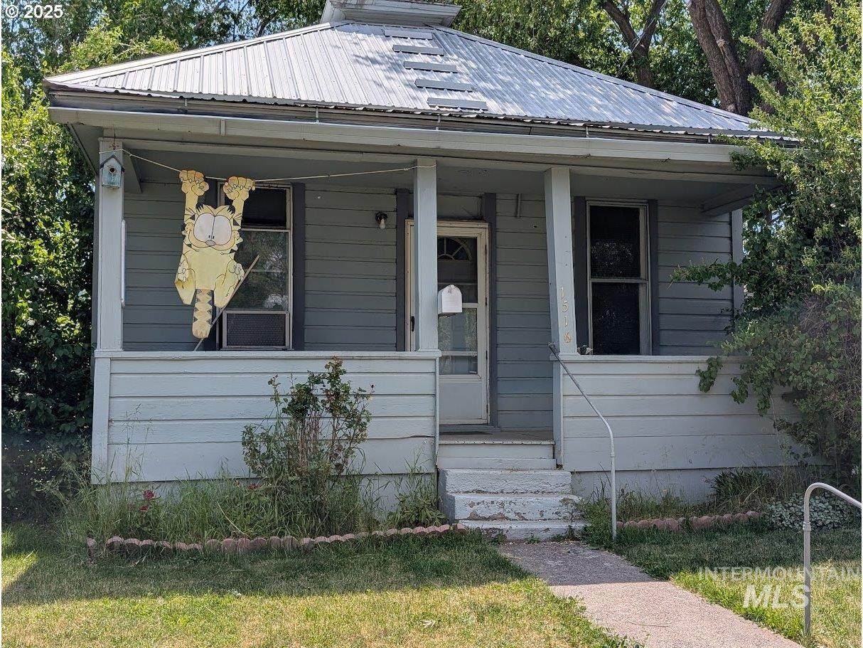 1516 Monroe Ave - Photo 1