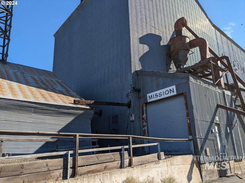 73541 Highway 331 - Mission - Photo 1