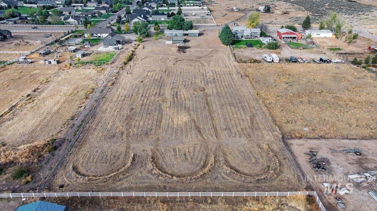 TBD Kingsbury - Photo 1