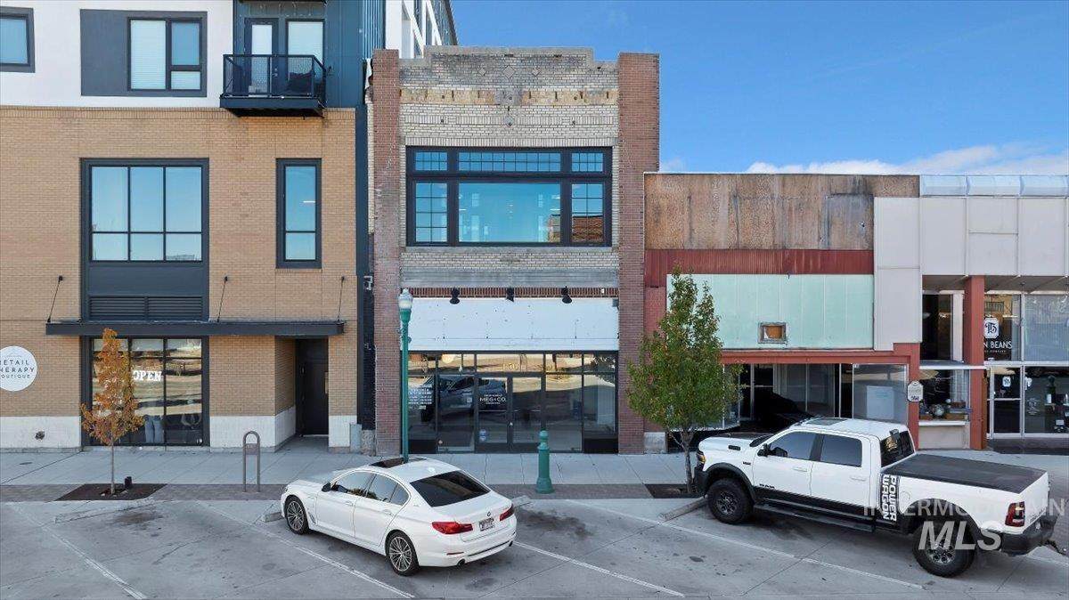 150 Main Ave - Photo 1