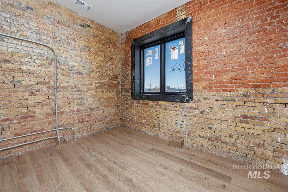 150 Main Ave - Photo 1