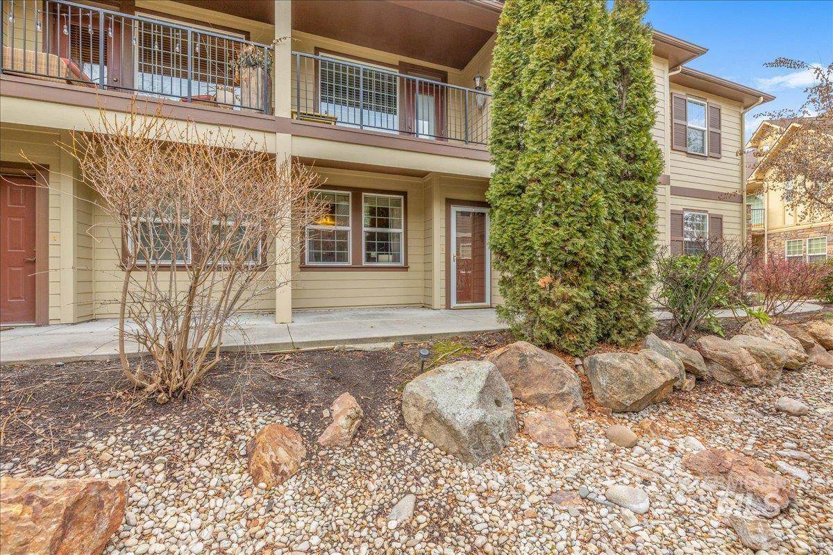 1262 Winding Creek Dr - Photo 1