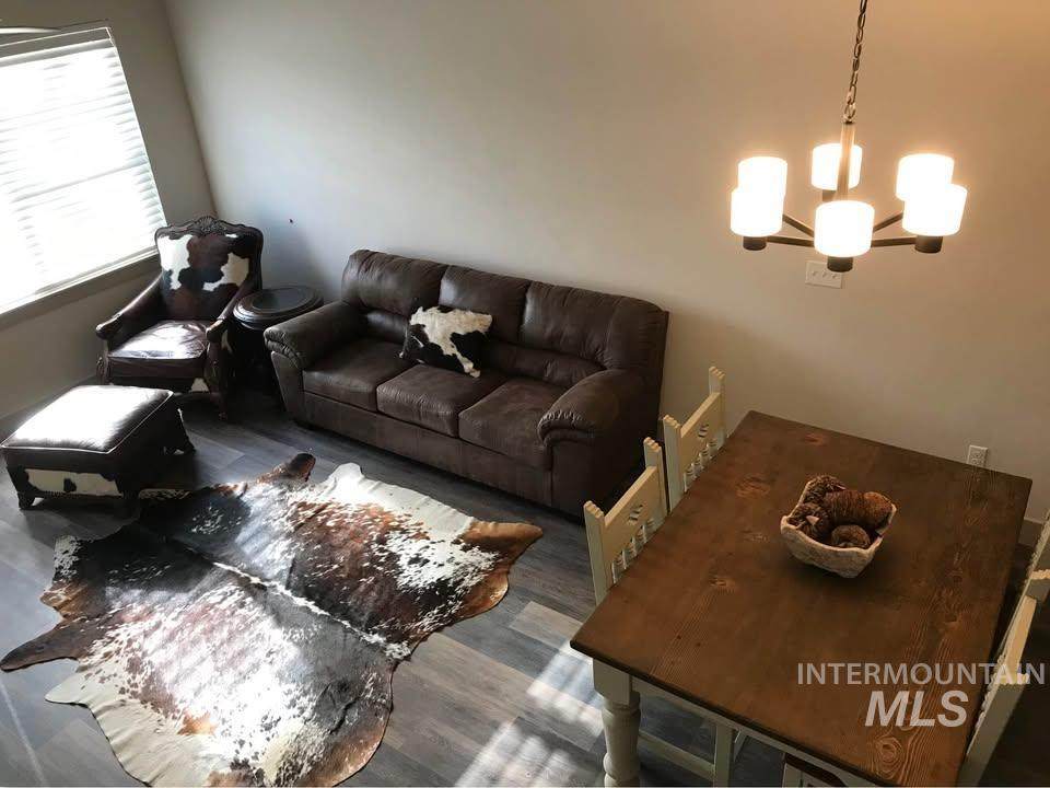 106 Broken Pine Ln - Photo 1