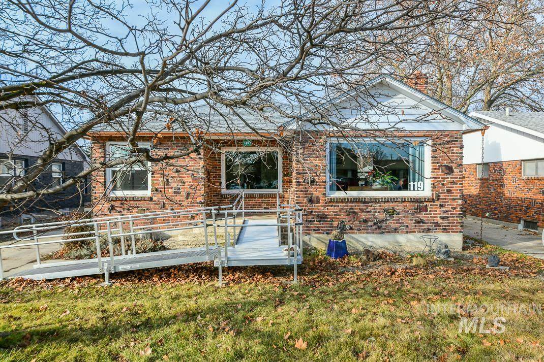 119 S. Holly Street - Photo 1