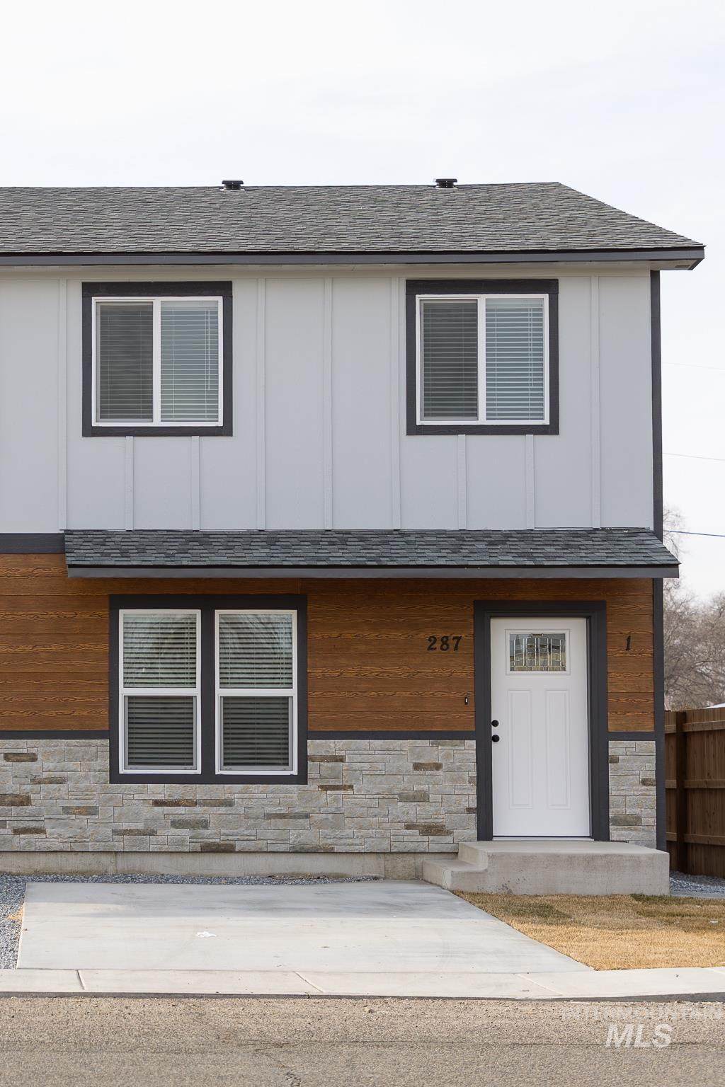 287 6th St #1 - Photo 1