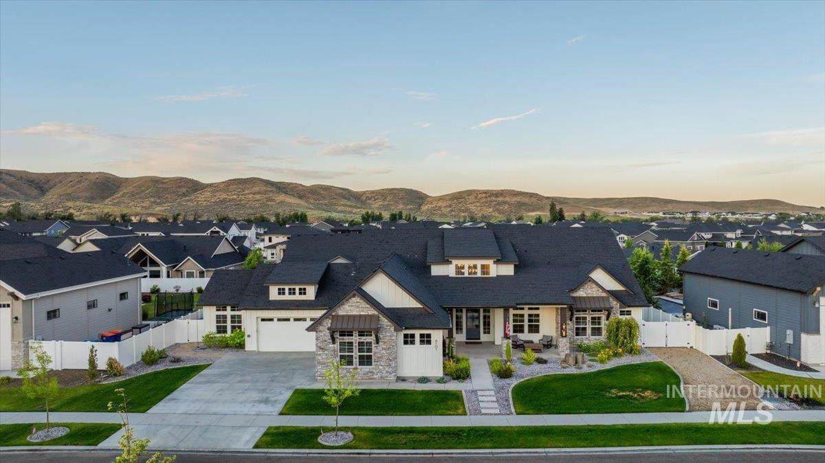 8101 Mirror Pond Dr - Photo 1