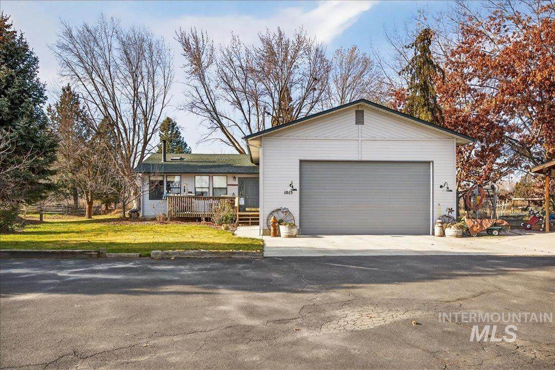 1015 Main Street - Photo 1