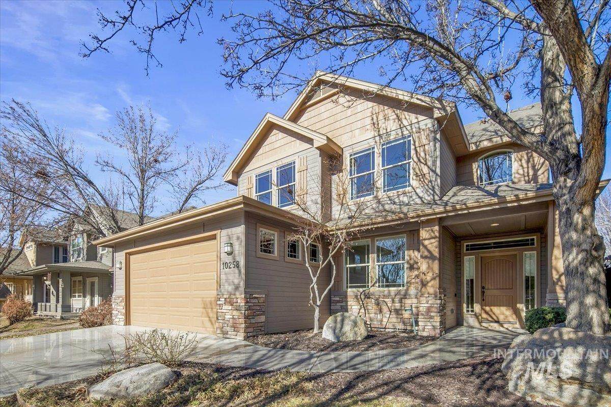 10258 Brownstone Dr - Photo 1