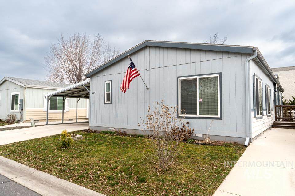 729 Liberty Lane - Photo 1