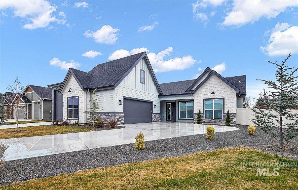 413 Moray Street - Photo 1