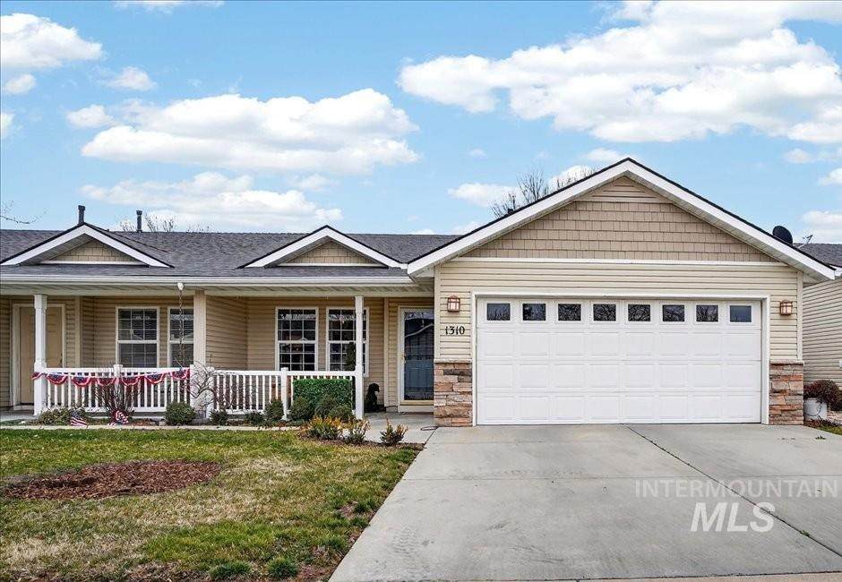 1310 Gallant Ln - Photo 1