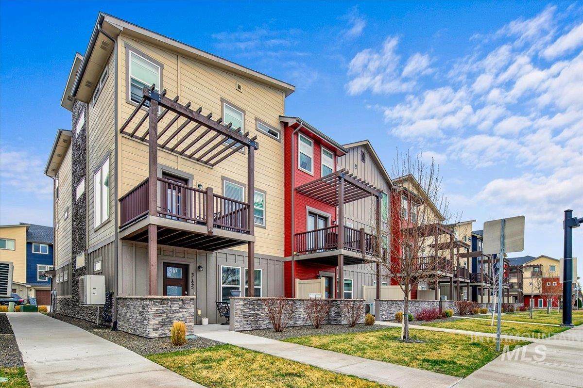 3125 N Network Ln - Photo 1