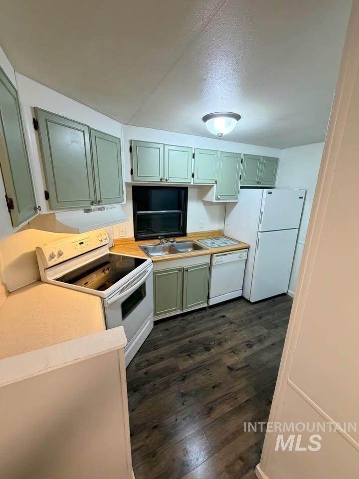 15881 Purple Sage Rd - Photo 1