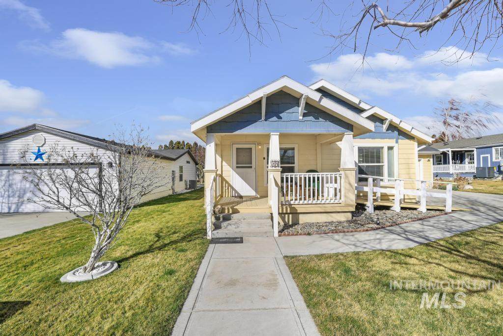 910 Moonglo Road - Photo 1