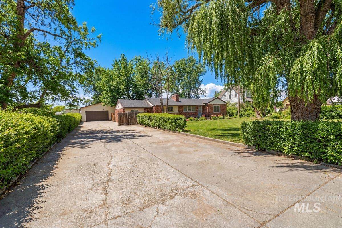 2815 Indiana - Photo 1