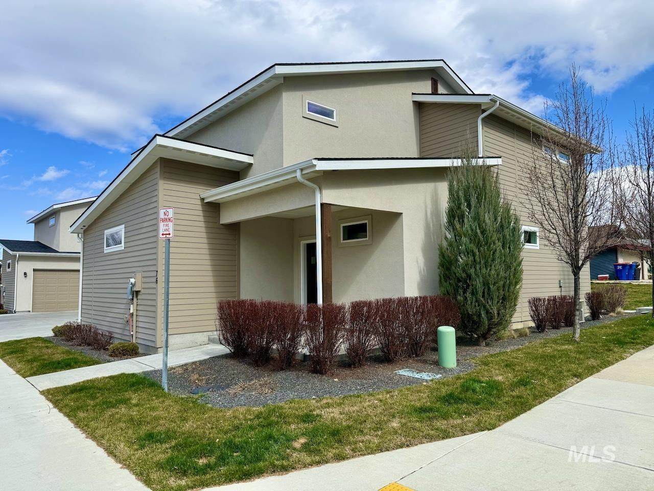 76 Ranch Dr - Photo 1