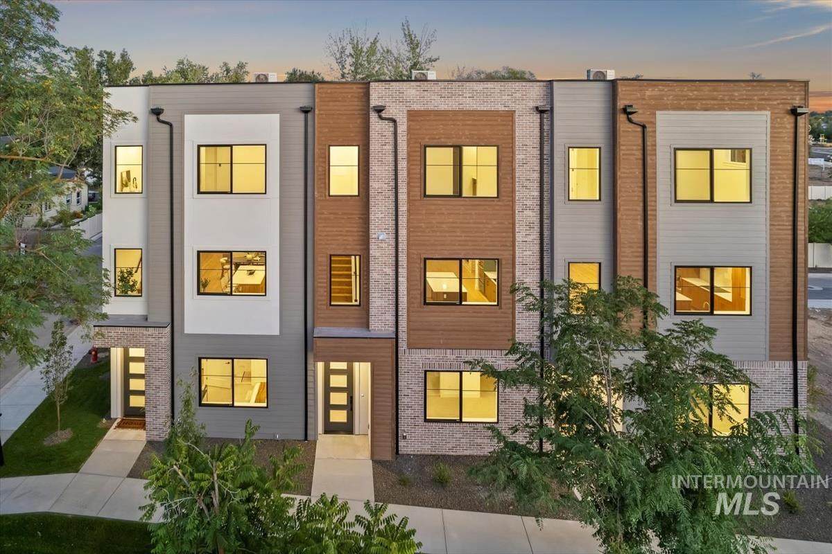 3249 Moore Street - Photo 1