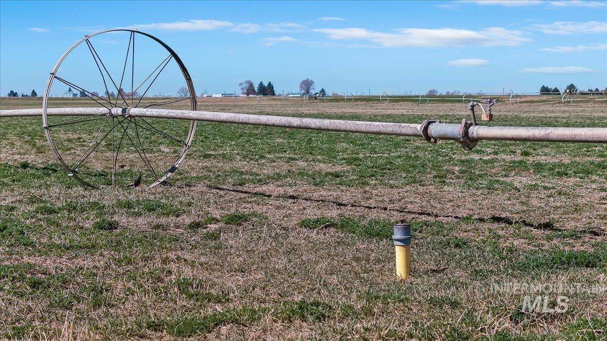 235 S 400 W - Photo 1