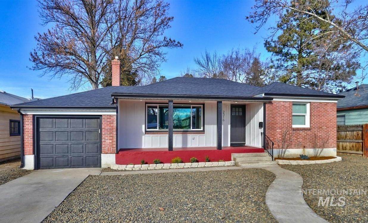 2316 W Kootenai St - Photo 1
