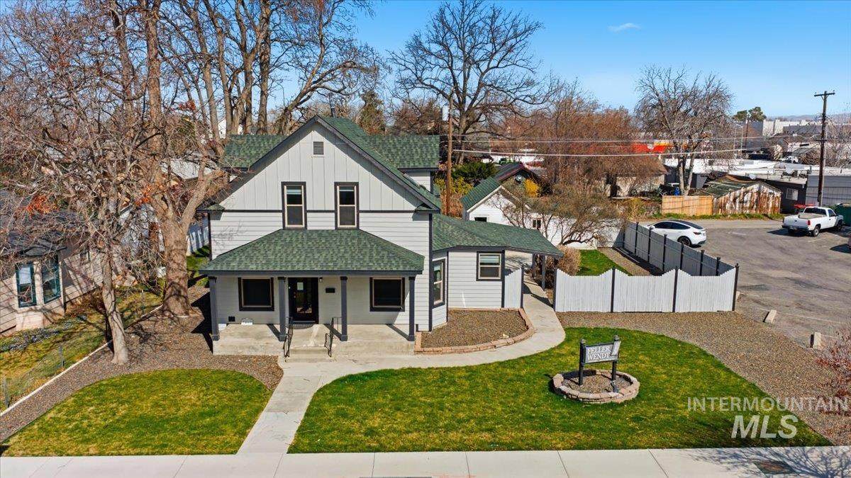 46 Pine Avenue - Photo 1