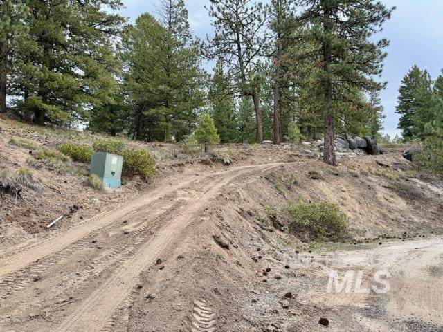 468 Hilltop Rd - Photo 1