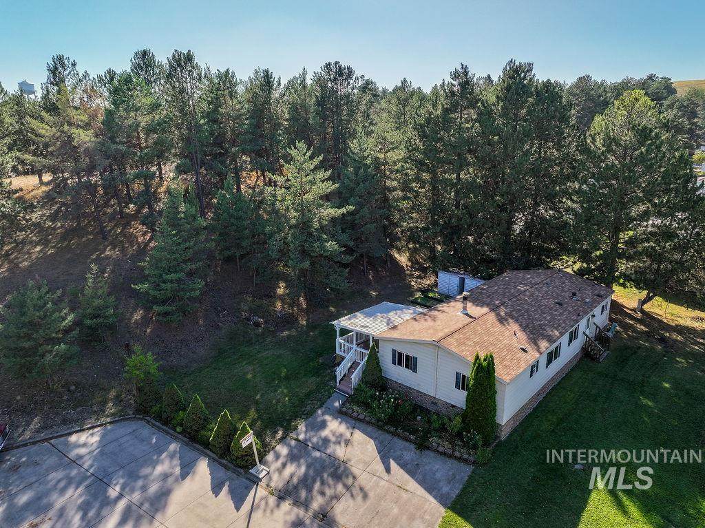 609 Almon St - Photo 1