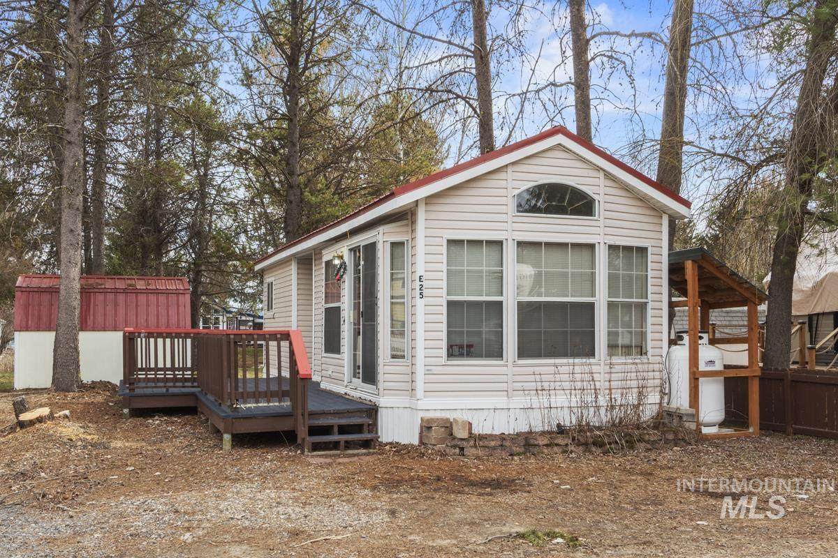 25 E Street - Photo 1