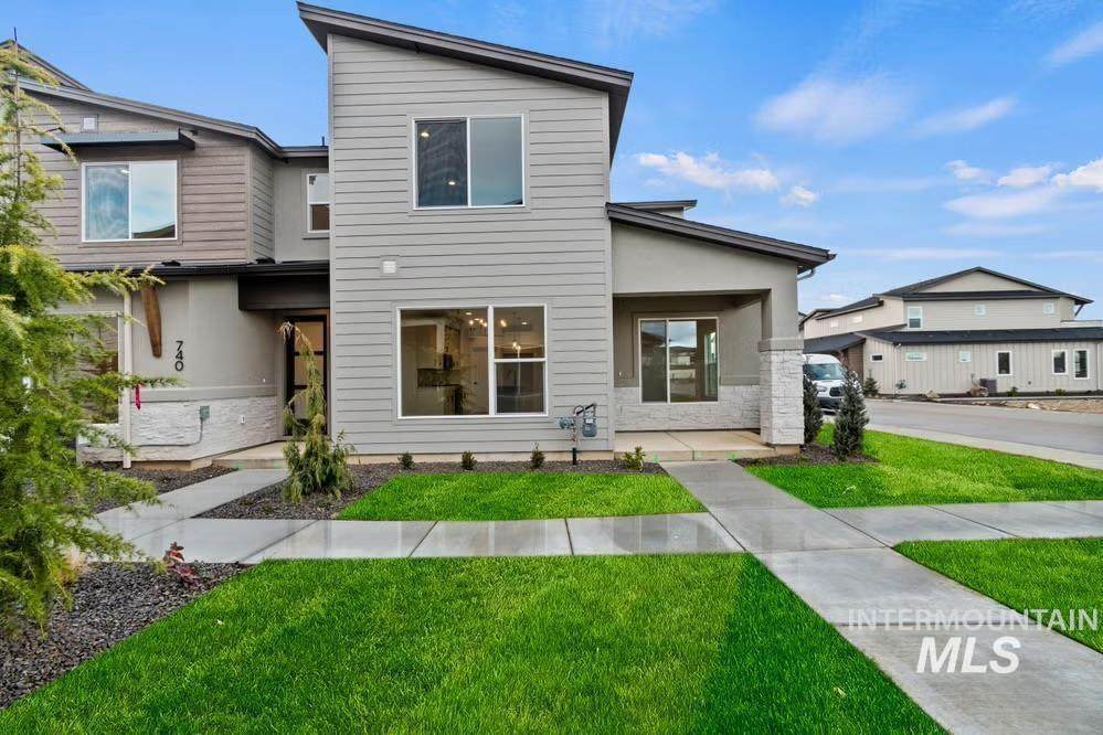 748 Calhoun - Photo 1