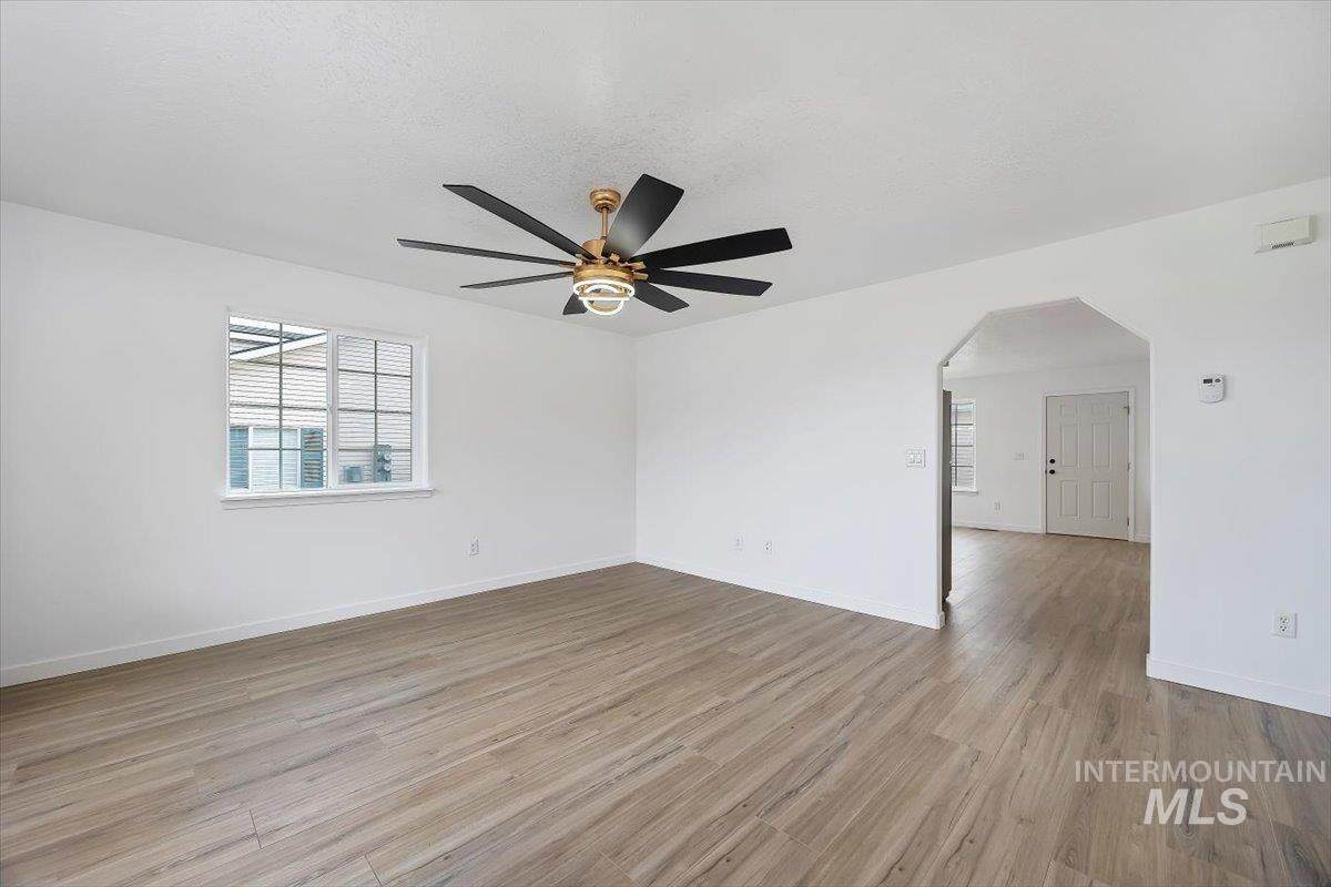 https://bt-photos.global.ssl.fastly.net/imls/orig_boomver_1_98980811-2.jpg