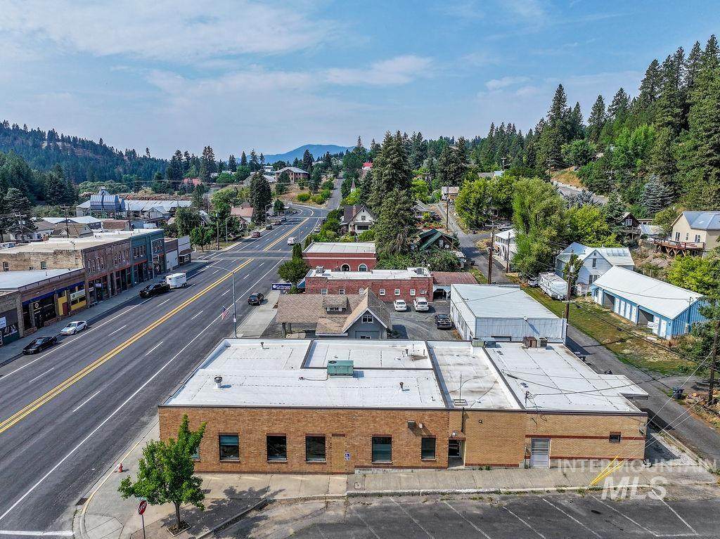 424 Main St - Photo 1