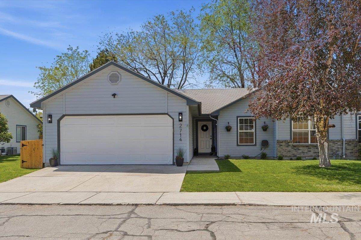 2714 Morning Mist Ln - Photo 1