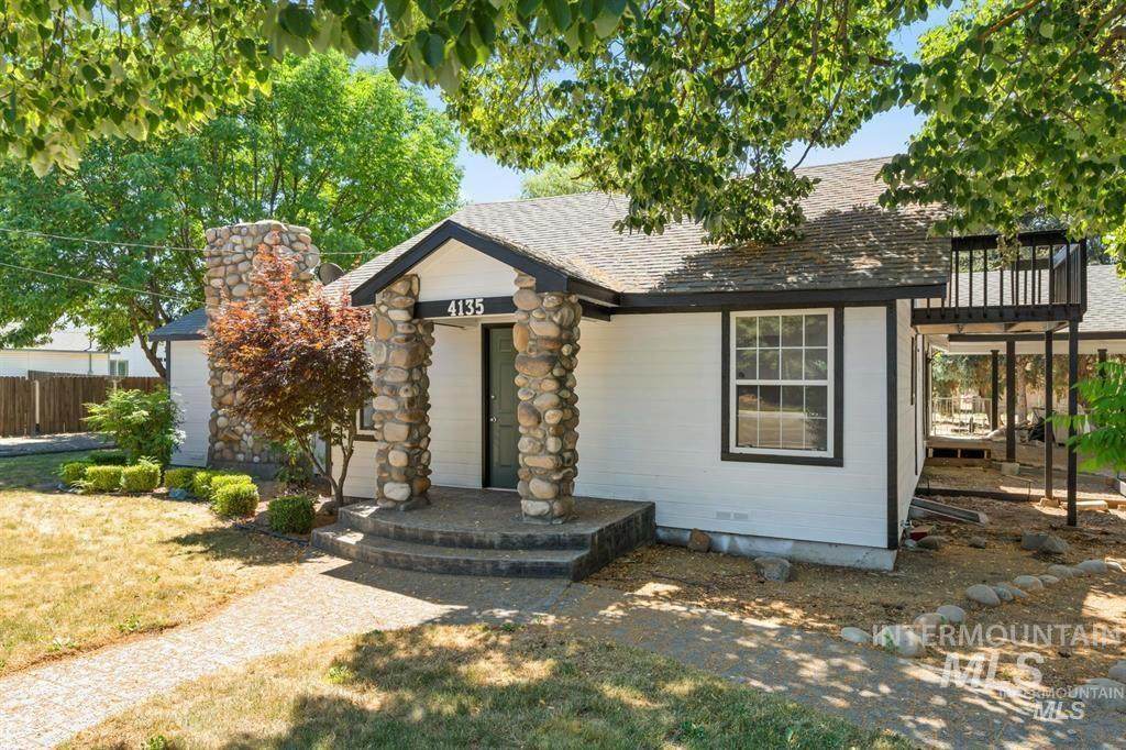 4135 Cherry Ln - Photo 1