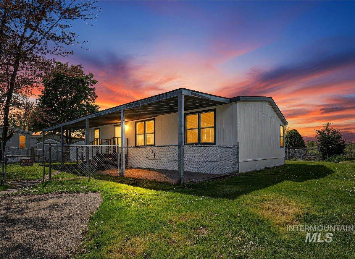 4403 High Valley Ave - Photo 1