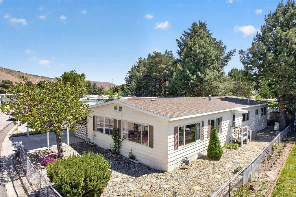 3554 Kingsland Way - Photo 1