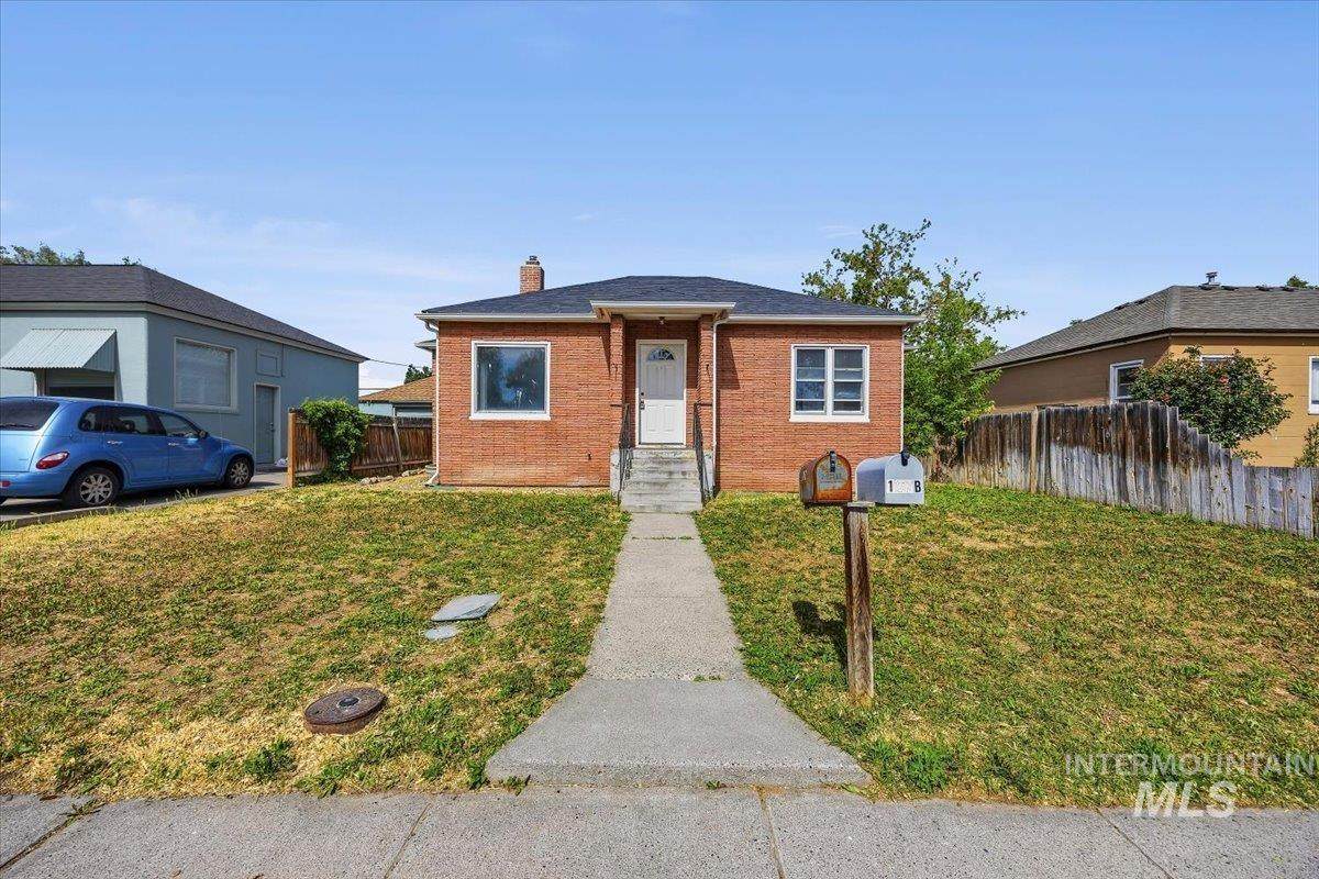 187 Monroe Street - Photo 1