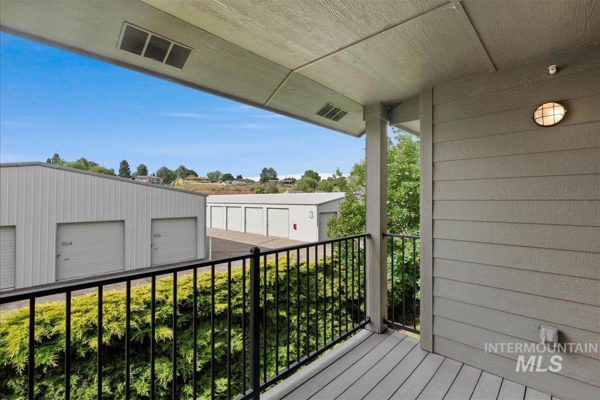 https://bt-photos.global.ssl.fastly.net/imls/orig_boomver_1_98994837-2.jpg