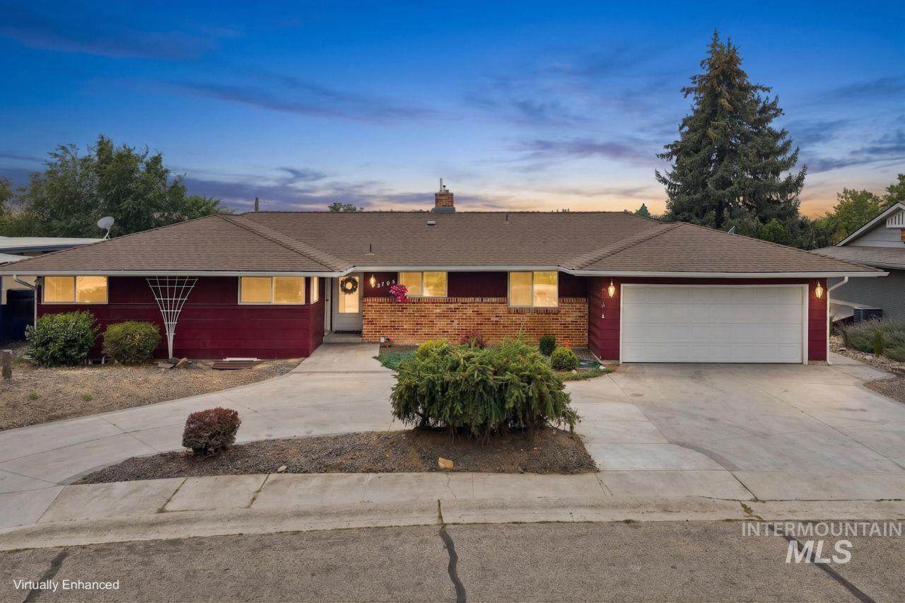3795 N 33rd St - Photo 1