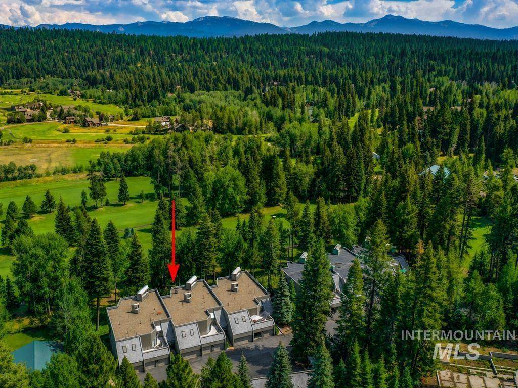 917 Fairway Drive - Photo 1