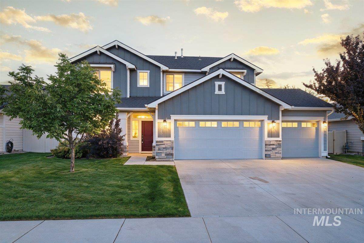 8873 S Royal Gala Ave. - Photo 1