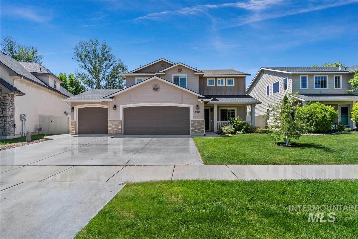 2819 11th Avenue - Photo 1