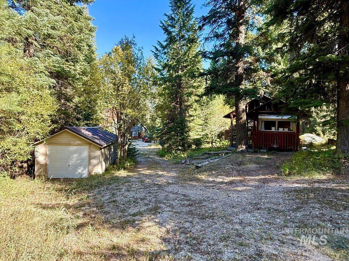 427 Doriann Drive - Photo 1