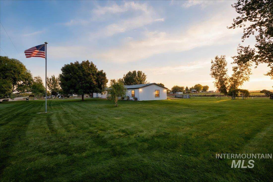 32400 Nichol Lane - Photo 1