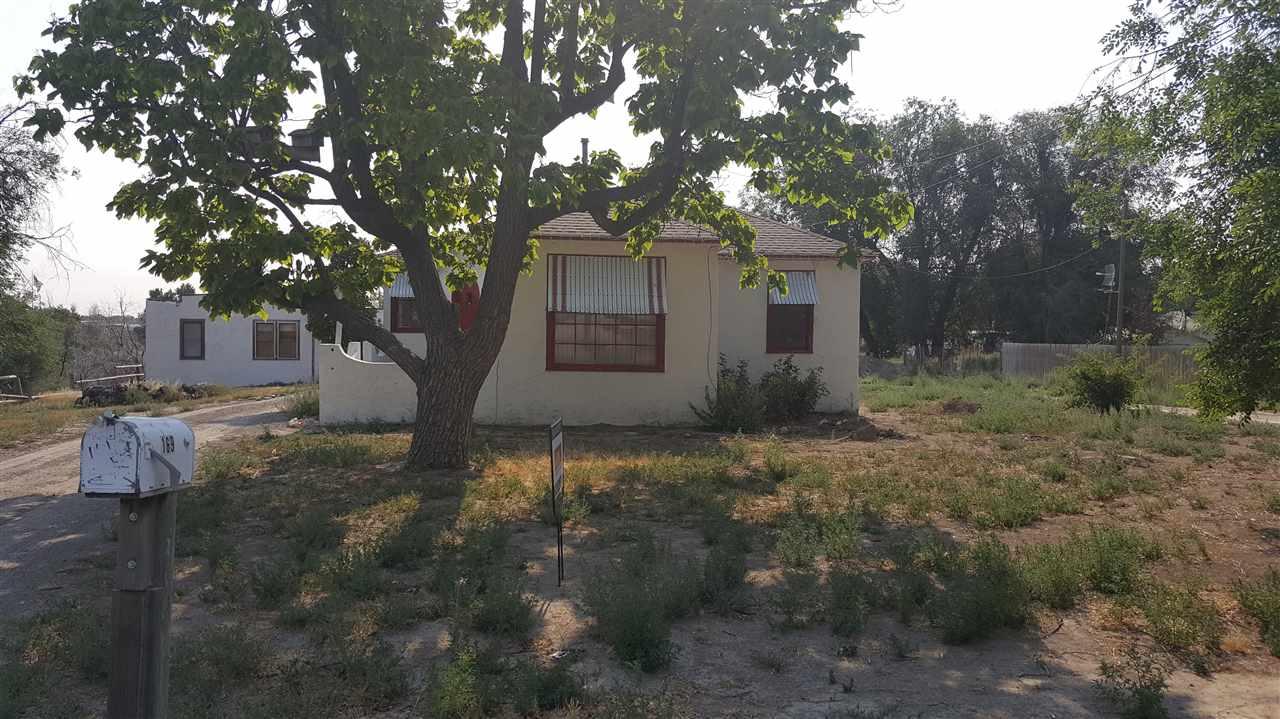169 Lois St - Photo 1
