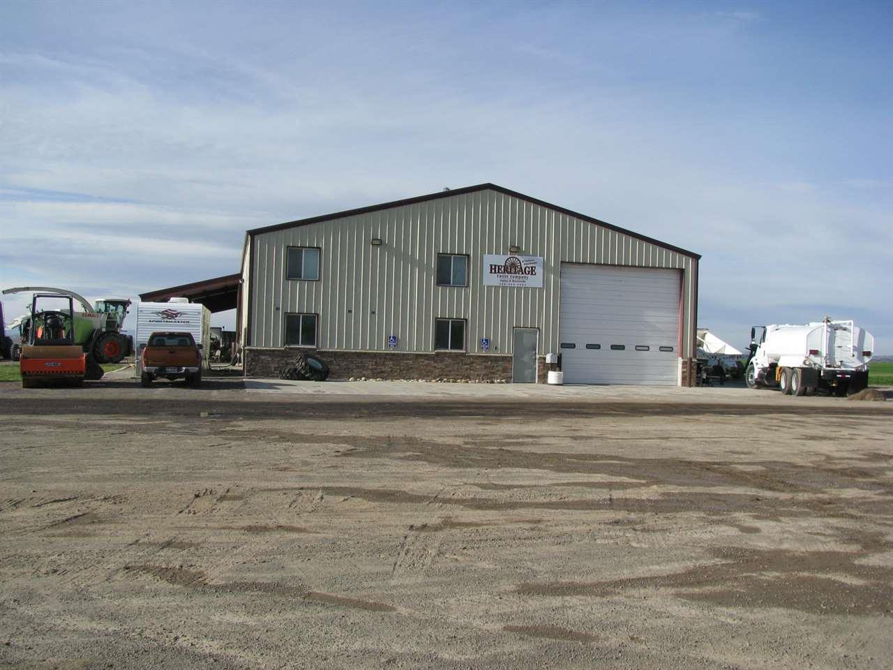 1726 4500 N - Photo 1