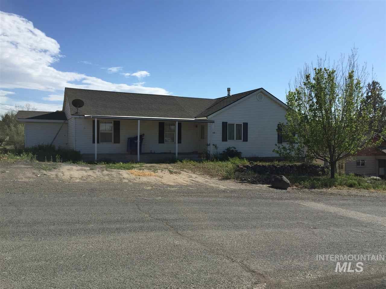 250 Street East - Photo 1