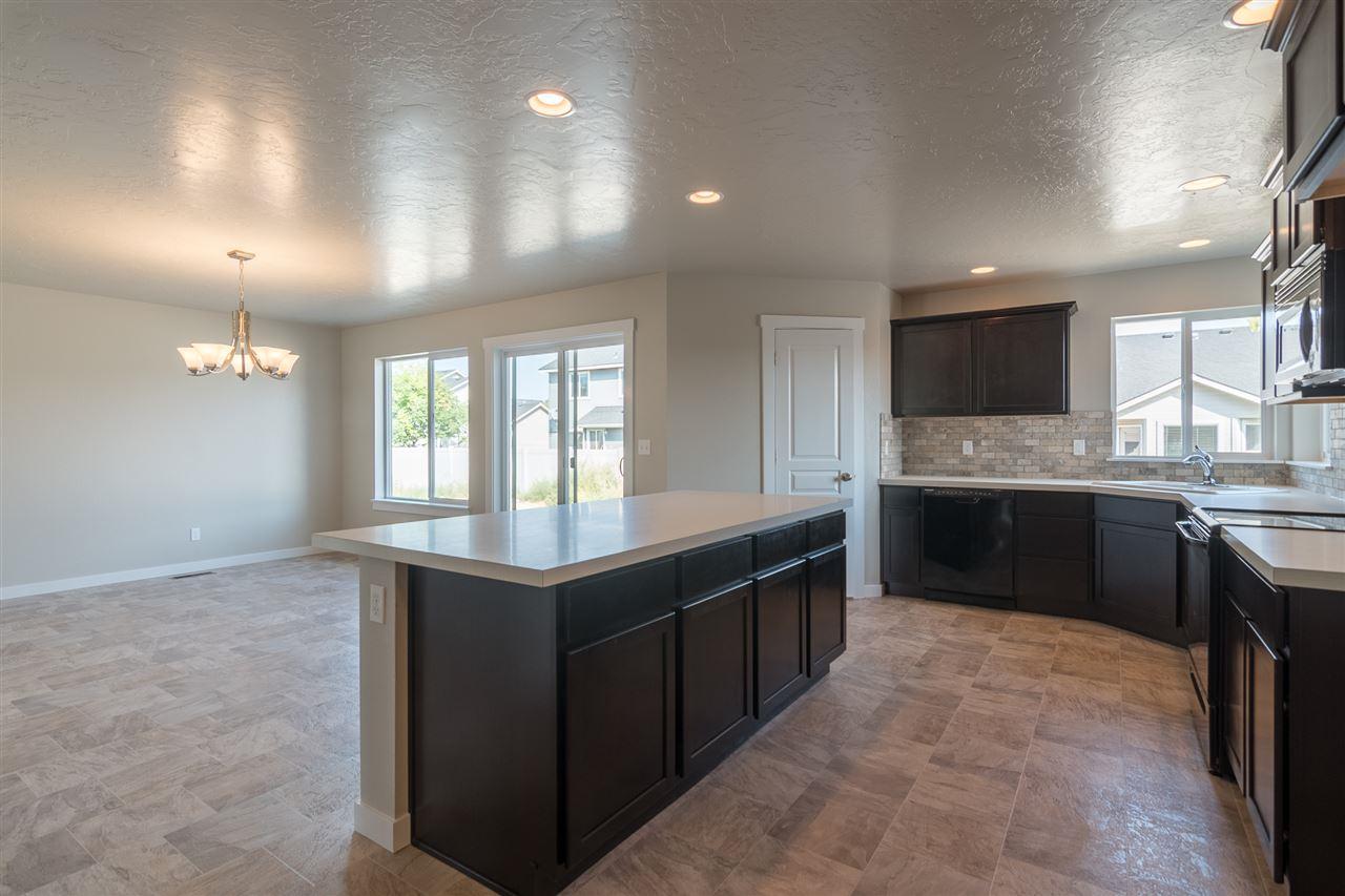 4877 Pinto Ave. - Photo 1